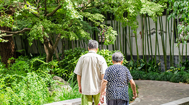 会员家人挥毫泼墨 亲笔书赠书法作品